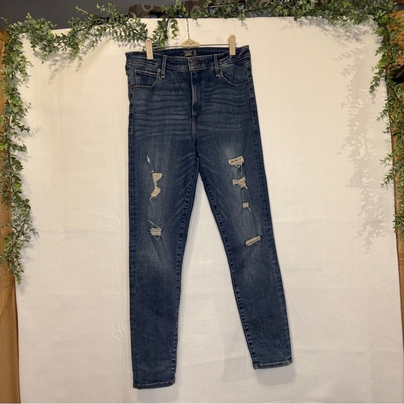 Abercrombie & Fitch Denim - Abercrombie & Fitch Simone High Rise Super Skinny Jeans